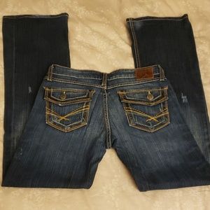 BKE Mildly distressed jeans